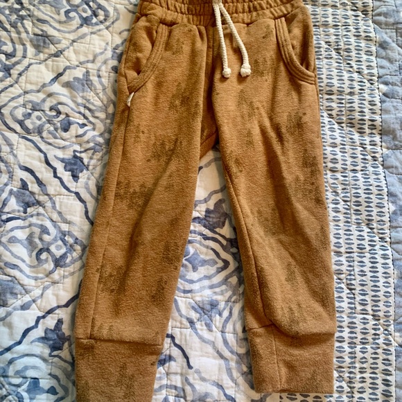 Childhoods Clothing Trees Set - Picture 7 of 7